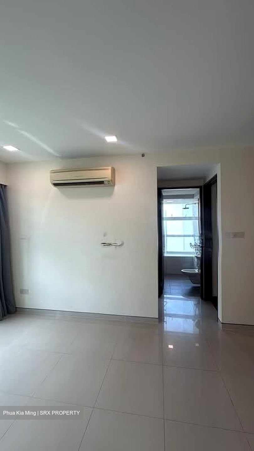 D'Gallery (D14), Apartment #588655271